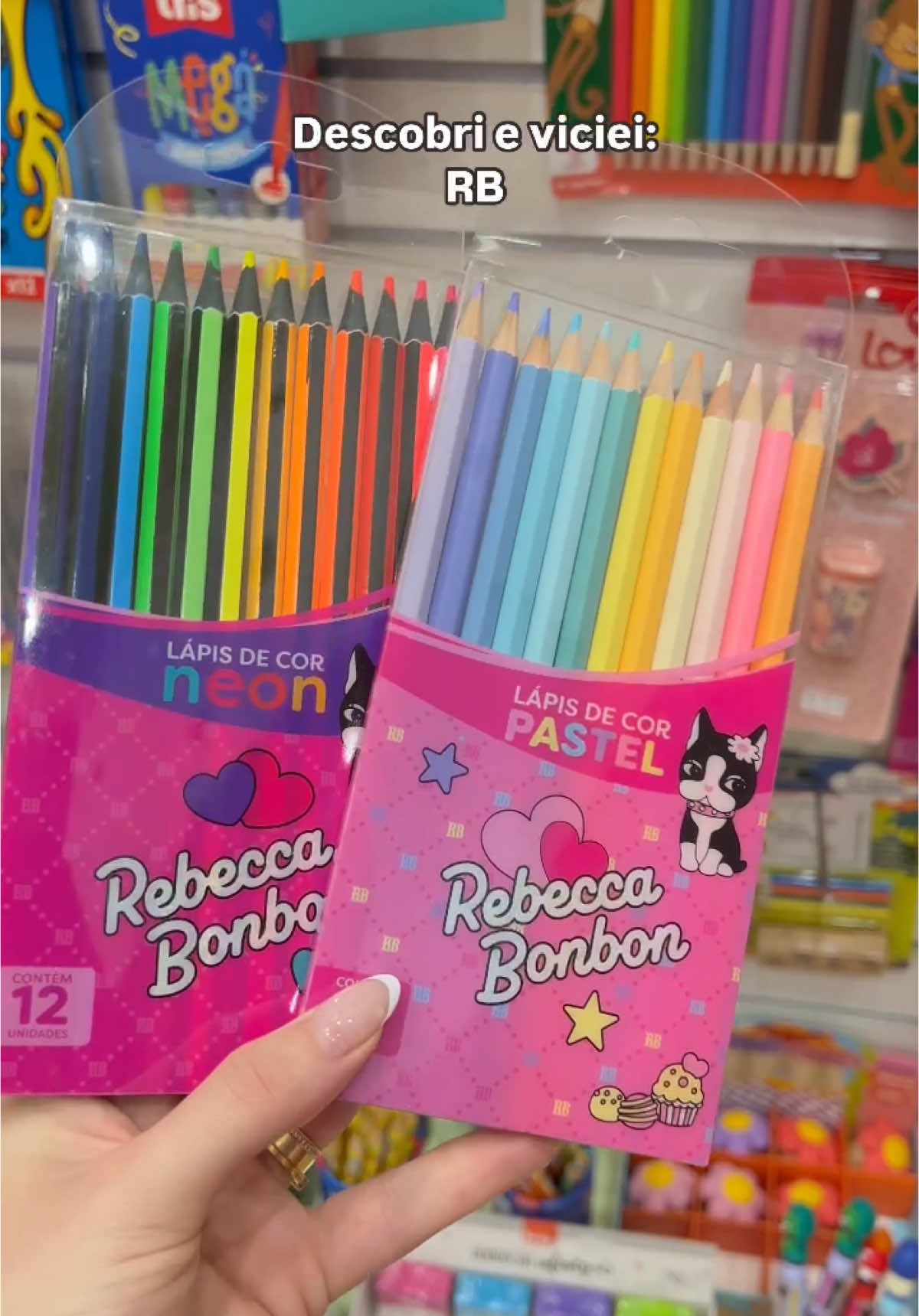 Essa música nunca mais sairá da sua cabeça 😂 #rb #rebeccabonbon #papelaria #papelariafofa #papelariaadoramimos #papelariasp #paper #loucadapapelaria #materialescolar 