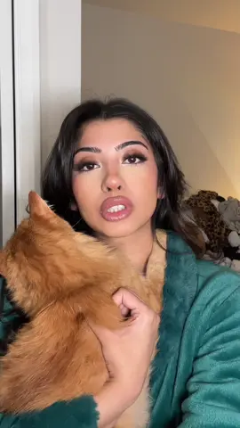 I know he can smell miami on me 😭 #alizashan #pumpkin  filming a full grwm for youtube wearing my necklace :)