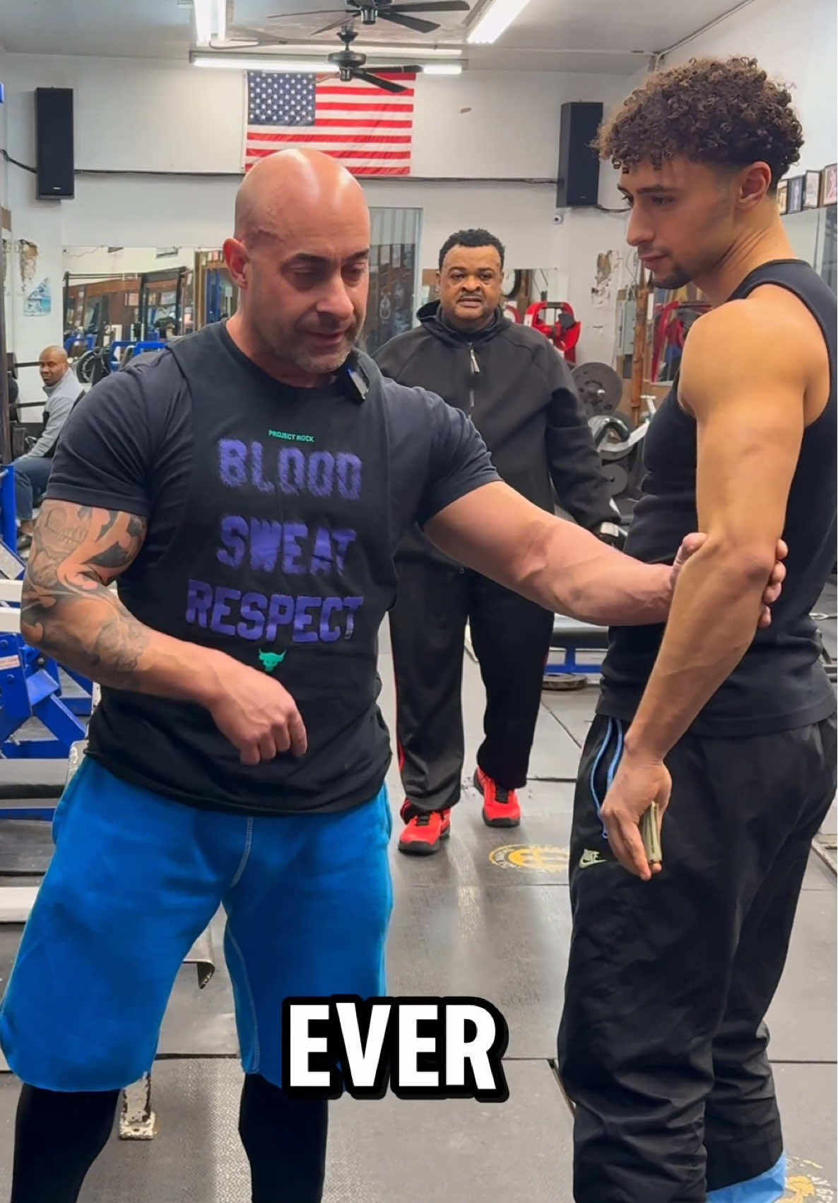 Can this baldy beat me for $1,000💪🏽⁉️ #gym #viral #challenge #trend #fitnesschallenge #mrbeast #win #winmoney #money #comedy #funny #workout #rage #training #fail #legs