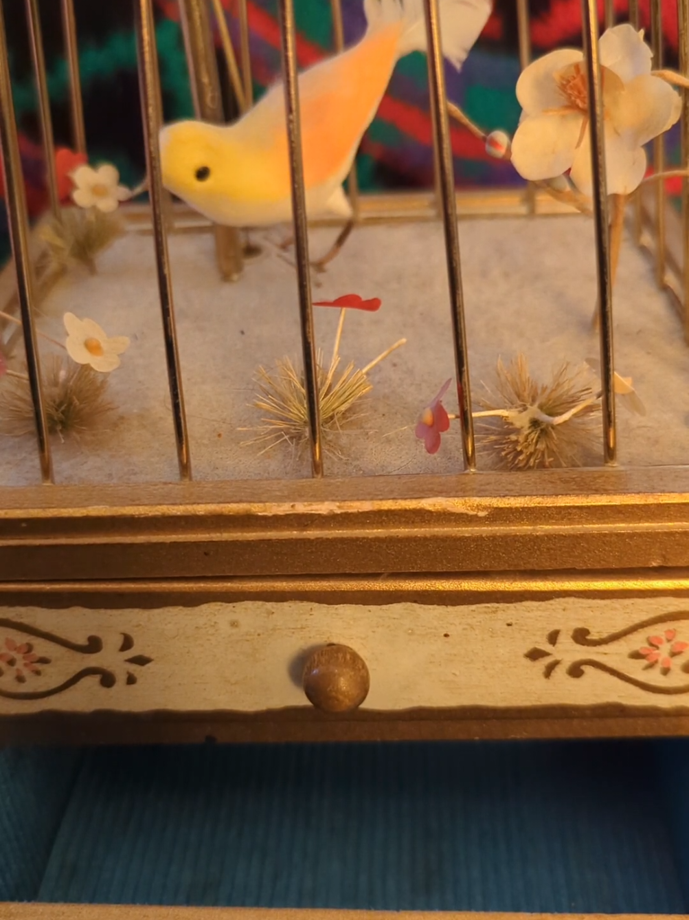 SHE WORKS 🥹🥹🥹🥹 #automaton #thrift #vintage #musicbox 