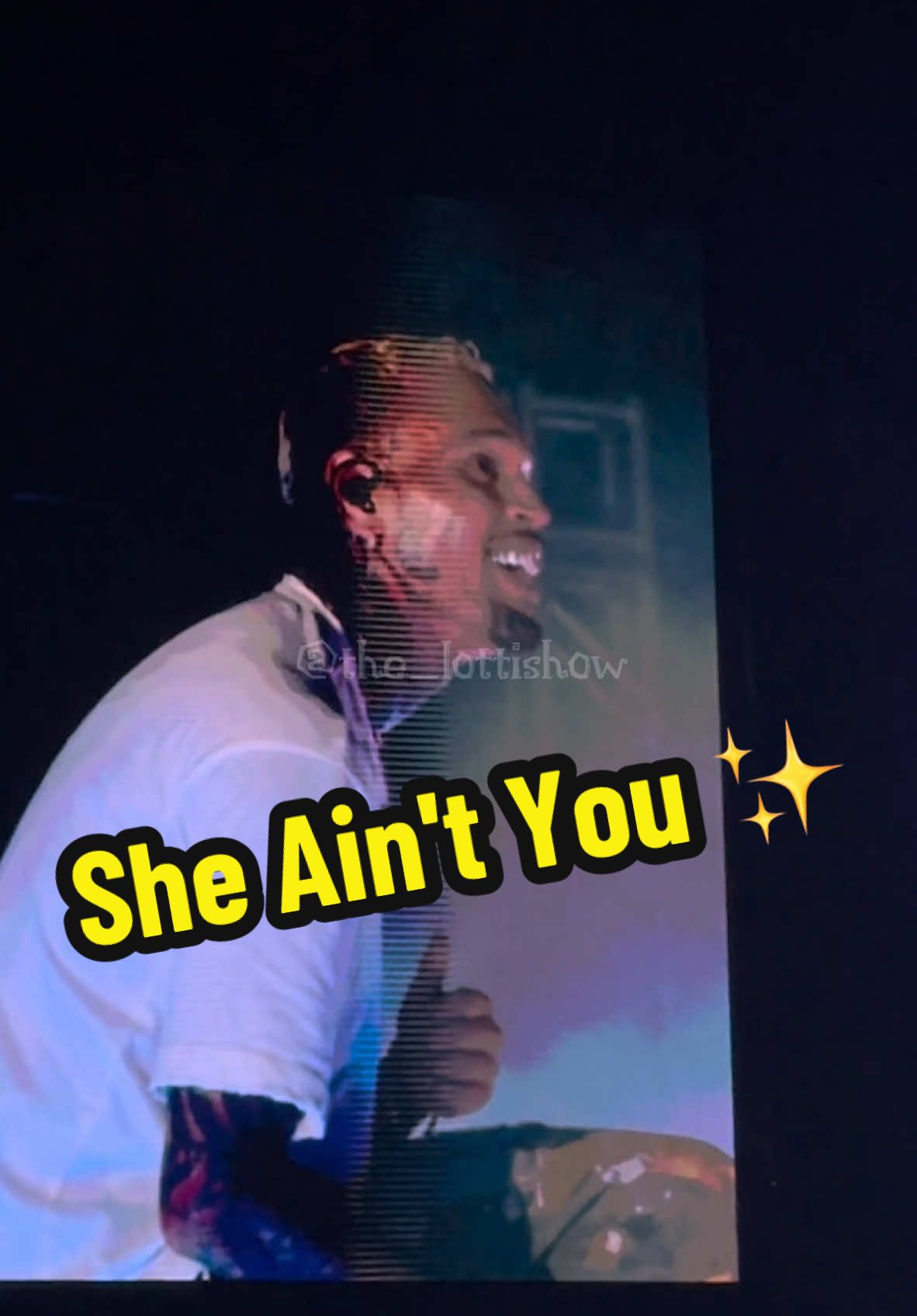 #chrisbrown #breezy #breezyinbrazil🇧🇷 #breezybowl #breezybowl2024 #fyyy #teambreezy #teambreezy4life #fyp #vaiprofycaramba #show #videoviral #sheaintyou @chrisbrownofficial ✨