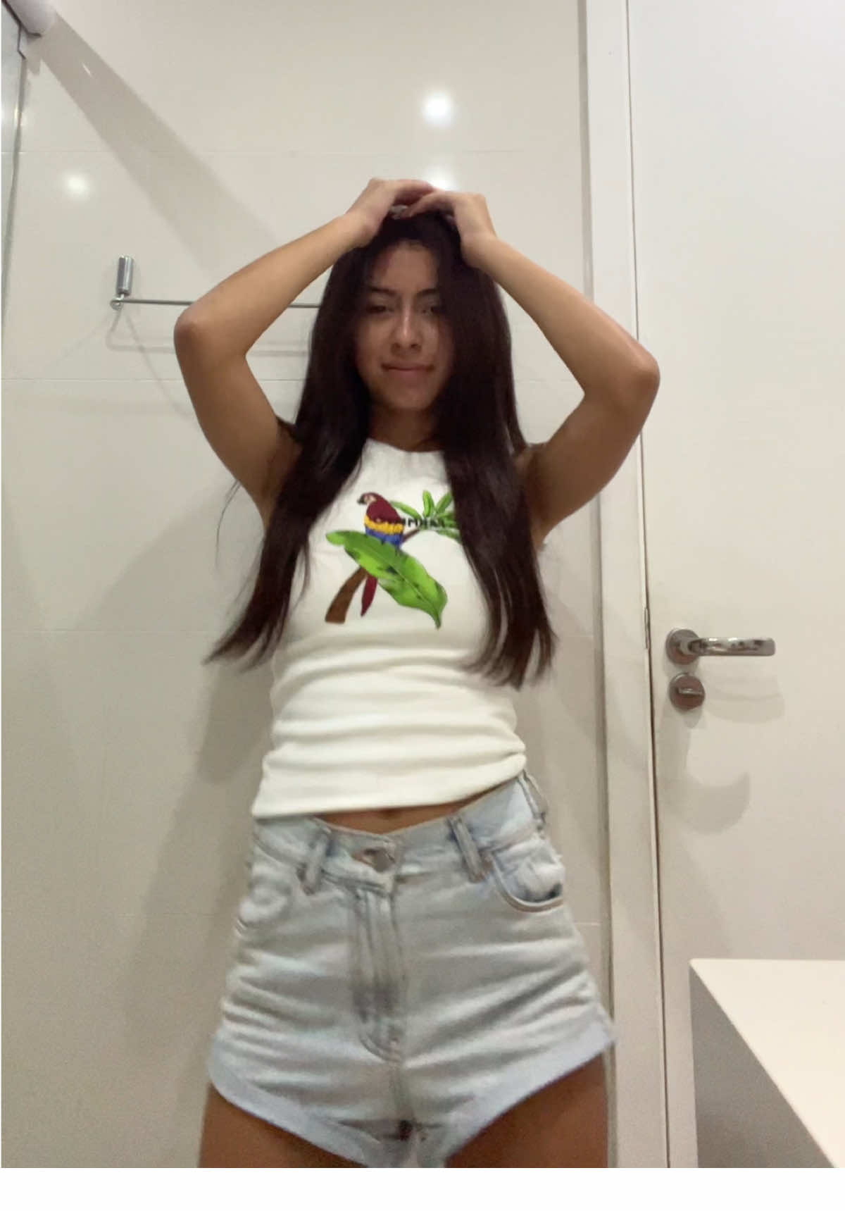 para de fazer pirraça 