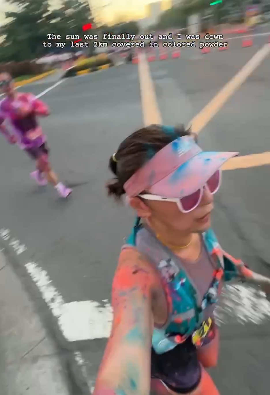 And speaking of running your own race… Here’s how I ran my first half marathon race for the year and just added 6km on top of it to complete my 27km assignment. 🤙🏽 The past few weeks have been super busy for Juancho in terms of work and his basketball games so he hasn’t really been able to join me for my longer runs— and to be honest it’s been hard to haul myself out of bed at 2am and start early for my longer runs without him. But I do believe that I’ve got my pull motivation down pat, so even if my push motivation is busy, I can still keep going. 😤 Pull motivation = a goal bigger than ourselves that pulls us towards a meaningful purpose. 🤍 And yes I did go home with colored powder on me as I wanted the kids to see it… 😝 Thanks as always to my number one supporter @Juancho Triviño and my awesome Coach, Coach Ige for my program! 27km one and done. ✅  #JPtries #JPTbrDream #fyp #foryou #run #marathon #Fitness #colorfest
