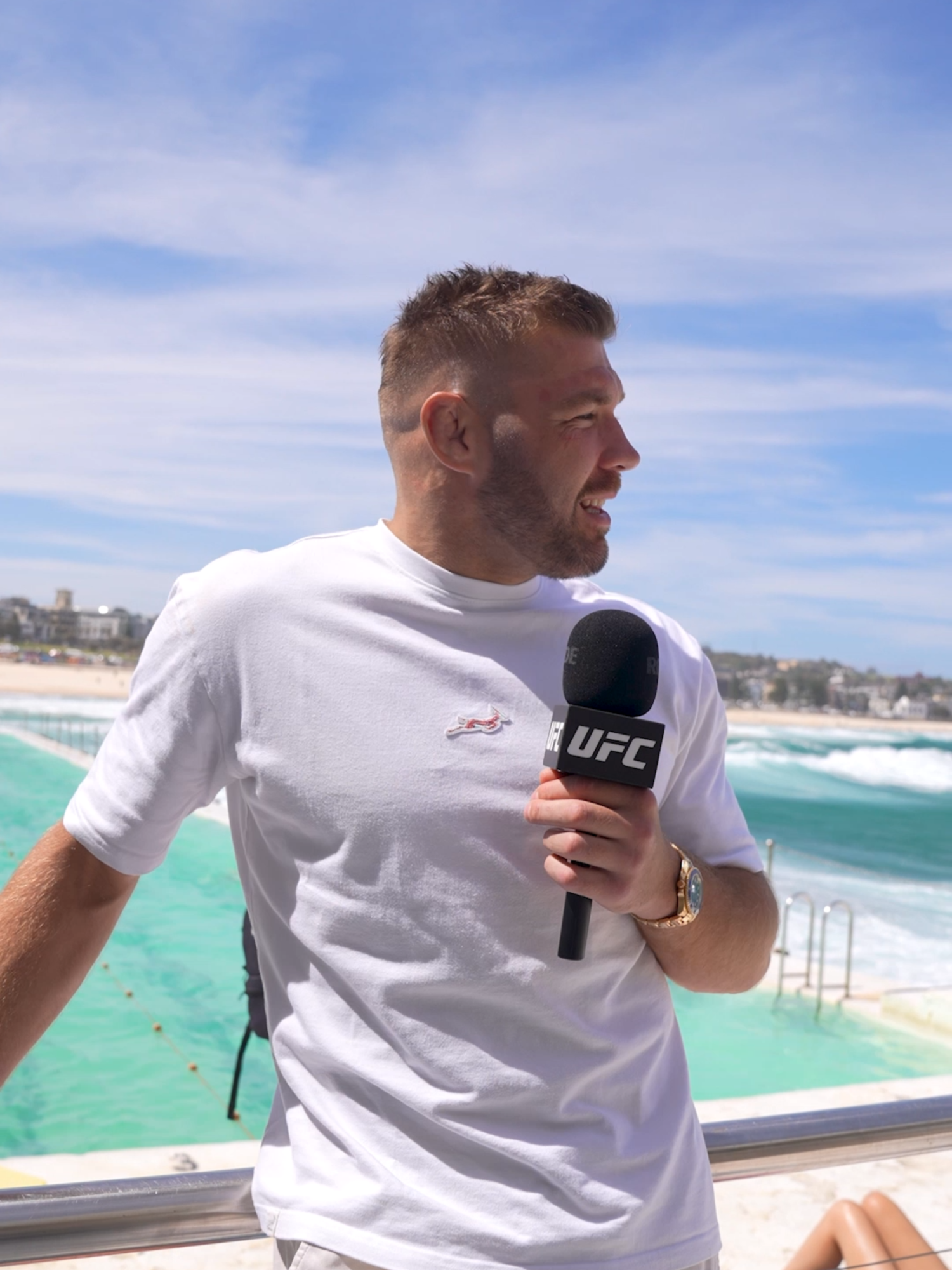 Dricus is not stepping foot in that Aussie water 😂🦈 #UFC #mma #dricusduplessis