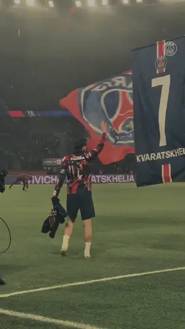 vibes pemain mahal🤩 #kvaratskhelia #psg #france #ligue1 #allezparis #football #4u #fyp #footballedit 