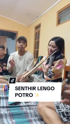 Kegiatane wong sing ora keduman bedhil 😁 @Sandyriaervinna @Furry Setya Raharja  #keroncongindonesia #fyp #fypシ #keroncongseba