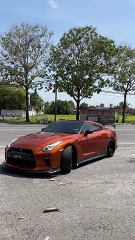 Cayaq taik telinga 😂 #gtr35 #nismo #nissangtr #luminoustintperlis #tintedkereta #fypage 