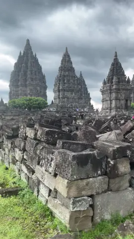 Roro Jonggrang X Bandung Bondowoso #fyp #pageforyou #candiprambanan #a7x #avangedsevenfold 
