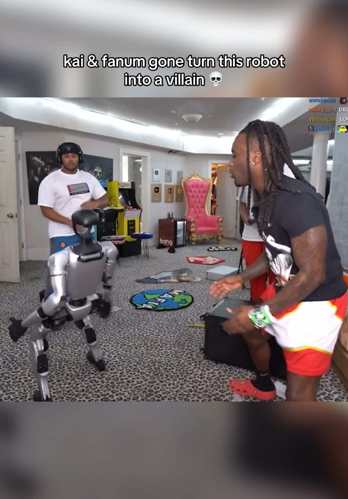 why they bullying the robot like that 😂🤦‍♂️ #kaicenat #fanum #kaimafia #amp #fyp 