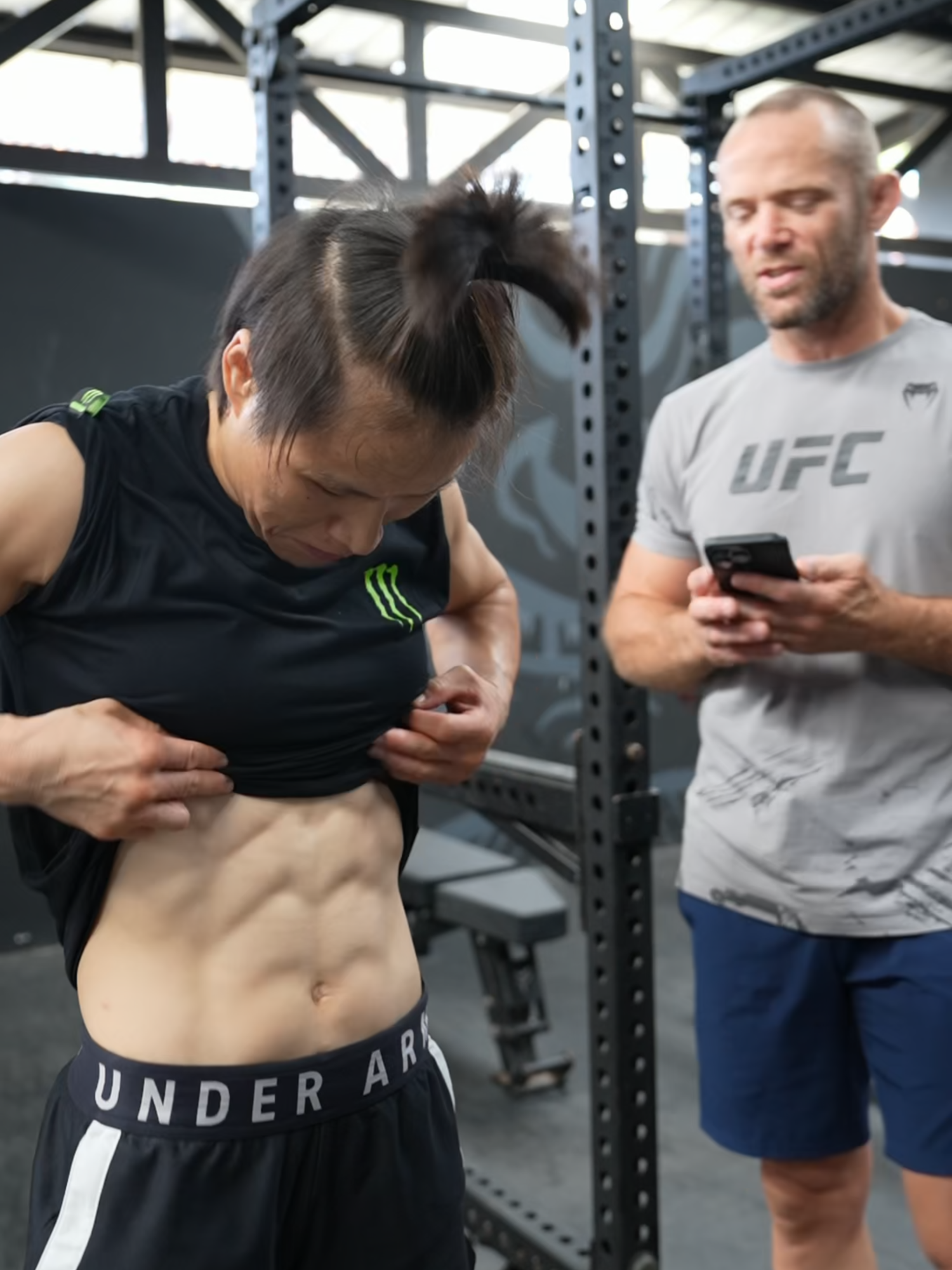 Weili is in impeccable shape ahead of her title defense next week 🤯 #UFC #mma #zhangweili