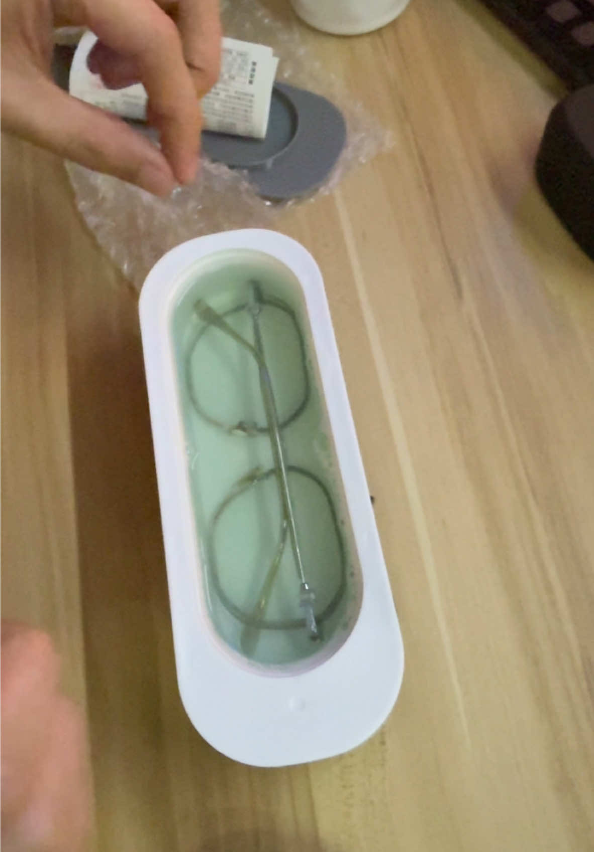 Grabe ang libag ang natanggal gamit tong Multifunctional Cleaner 🤢 #eyeglasscleaner #eyeglass #cleaner #multifunctionalcleaningmachine #sonicwave #cleaneyeglasses 