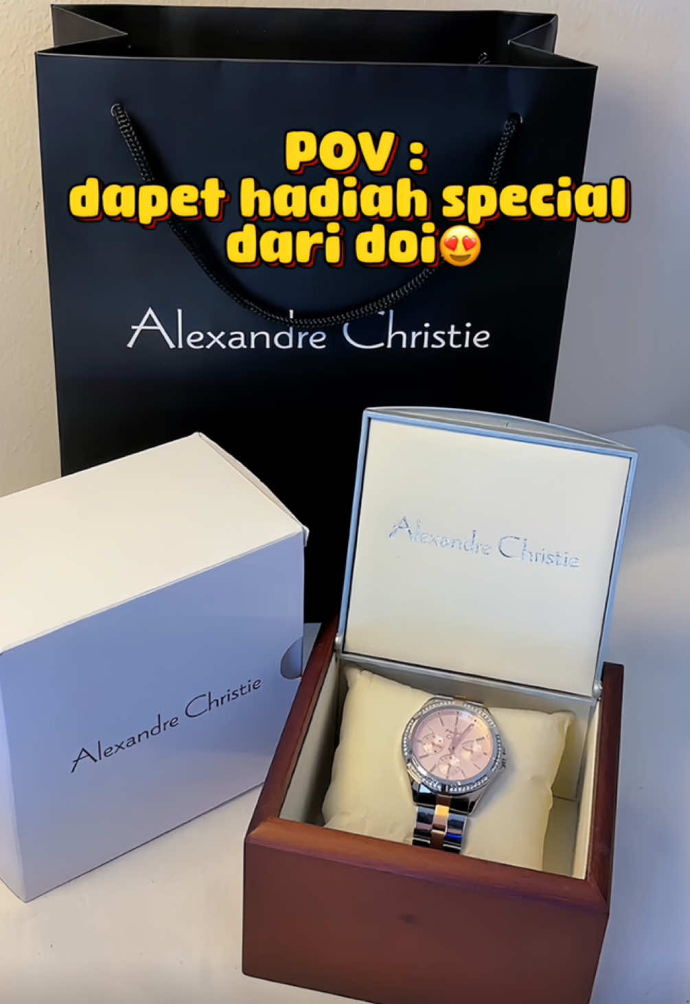 siapa yang setuju kalo alexandre christie 2947 udah secantik dan semewah iniii😍💖 cocok banget buat ide kado buat ayang kamu nihh👀🥰‼️ #watch #jamtangan #alexandrechristie #jamtangancantik #fyp #giftideas 