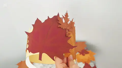 نشاط لفصل الخريف تاج و كاترو لتصوير الاطفال  #لوحات_تعليمية #طرابلس_ليبيا #خدمة_مجسمات #foryour #foryoupage❤️❤️ #الشعب_الصيني_ماله_حل😂😂 #creatorsearchinsights 