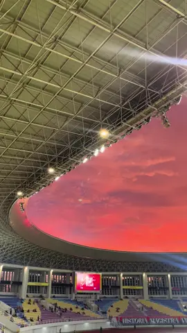 Sore itu langit solo lagi cantik cantiknya ❤️🧡 26-01-25 #persissolo #persija #manahansolo #surakartans 