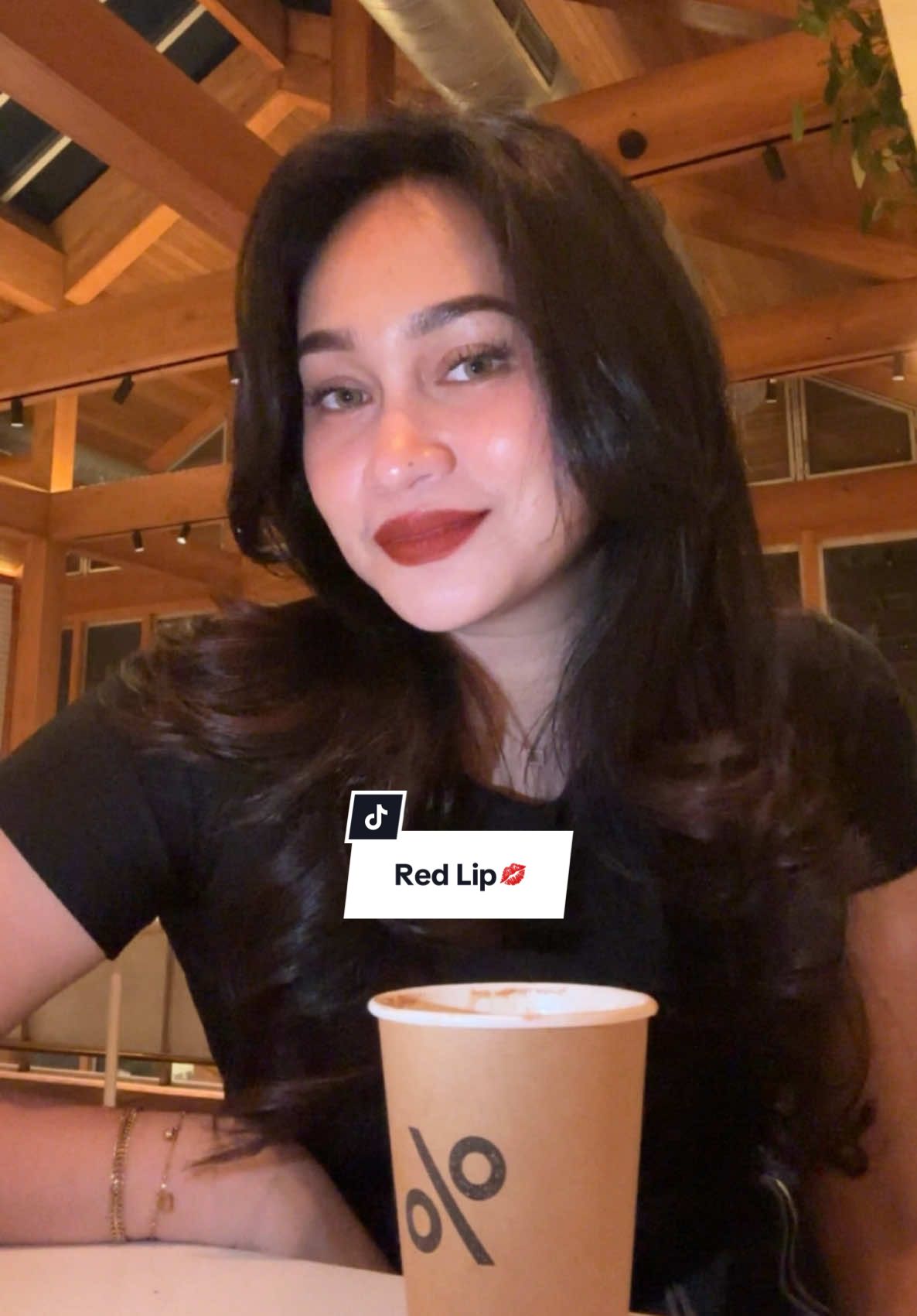 Red lips, no filter needed💋