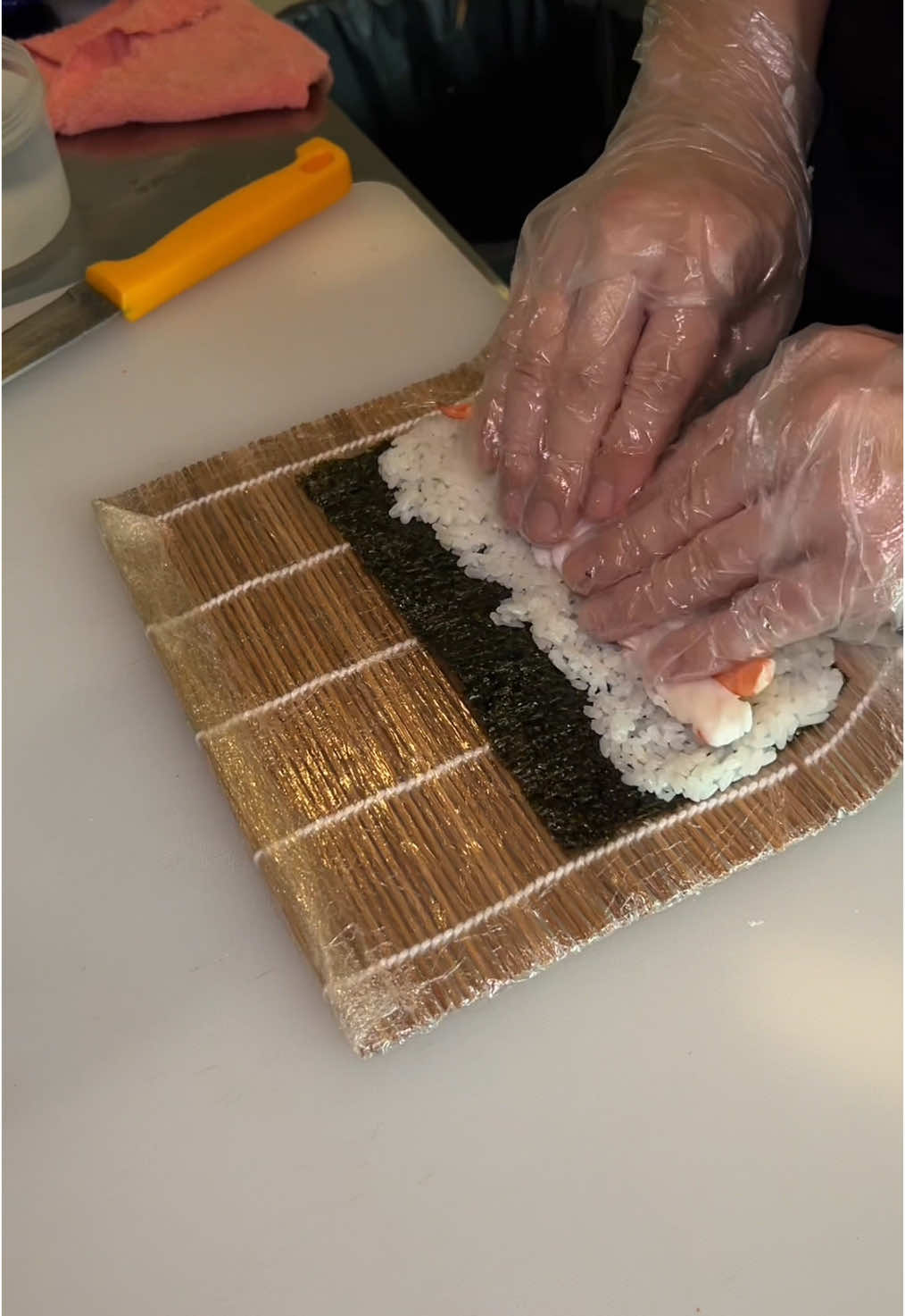 How to make mini rolls with shrimp? #ทริปนี้ที่รอคอย #foryou #tiktok #fyp #sushi 