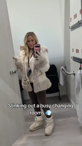 causing a stink in the changing rooms! this was a great long funny fart! what do you rate it? #funnyfart #fartprank #publicfart #toilethumour #toilethumor #adulthumor #gassy #longfart  #loudfart 