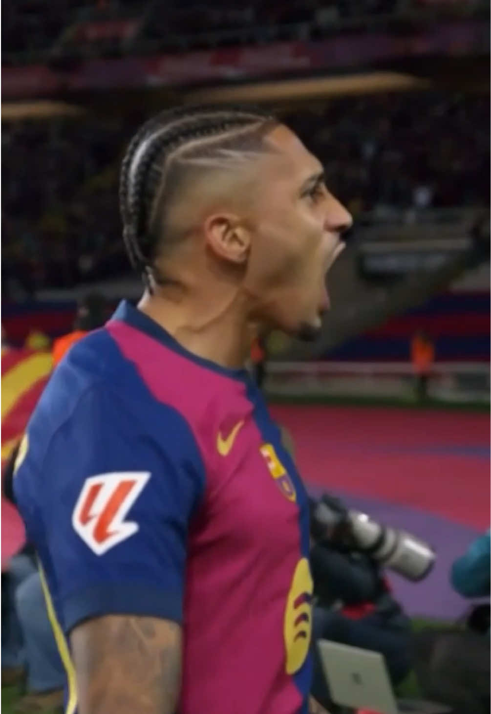 this beauty, 🤤. #LALIGAEASPORTS #DeportesEnTikTok #LALIGAHighlights #Barça #Raphinha @fcbarcelona 