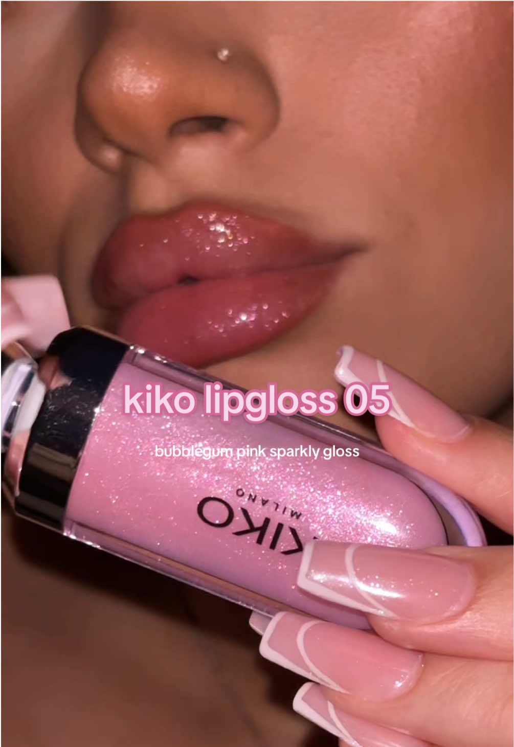 the prettiest sparkliest lipglosses ever just £9 on tiktok shop 💕✨ @KIKO Milano 3D hydra gloss 05 - this shade gives me sugar plum fairy vibes 🧚🏽🩷  #kiko #kikomilano #kikogloss #kikolipgloss #lipswatch #3dhydralipgloss #glossylips #lipcombo #liptutorial #makeupswatches