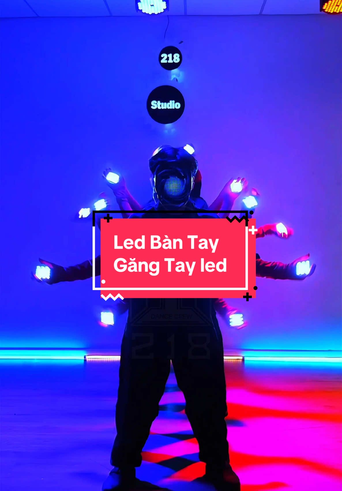 Coi cách ngta dùng led bàn tay để năm sau áp dụng #lollipop_chothuedonhay #chothuetrangphucdaoculedgiare #leddancevietnam 