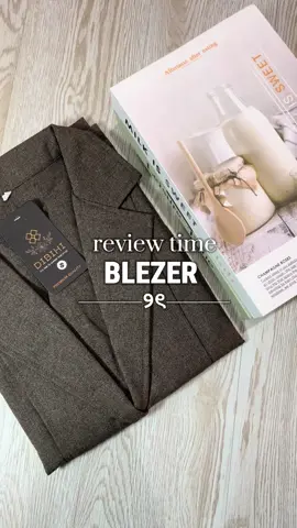 dua tiga kucing berlari, yok buruan beli😋✨🫶🏻#blezerwanita #ootdblezerwanita #fypシ゚ #4u #rekomendasioutfit #inspirasioutfit 