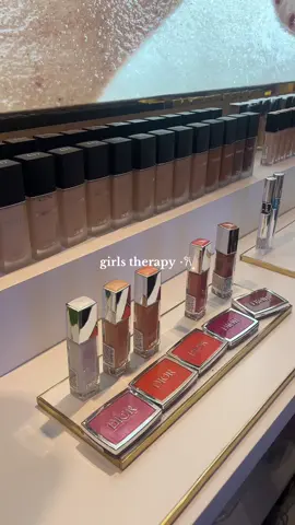 @Diorbeauty girlies✨🎀🪞 #diorbeauty #haulmakeup #fyyp #girlygirl 