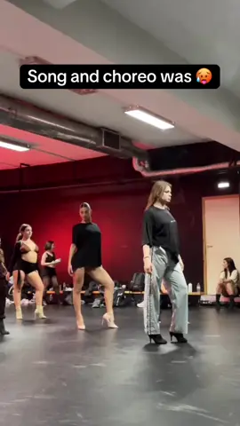 Dc: @ANNA_ALOUPI #fyp #gr #skg #heels #heelsdance #greecetiktok #blueiguana #mpesfypgamw #greek #hawk #commercial #athens #viral #fypage #likes #fire #fun #class #choreo #choreography #highheels #highheelsdance #dancersoftiktok #dance #dancer #dancersoftiktok #dancerslife #life #thessaloniki #thessalonikigreece #academy #academyofdance 