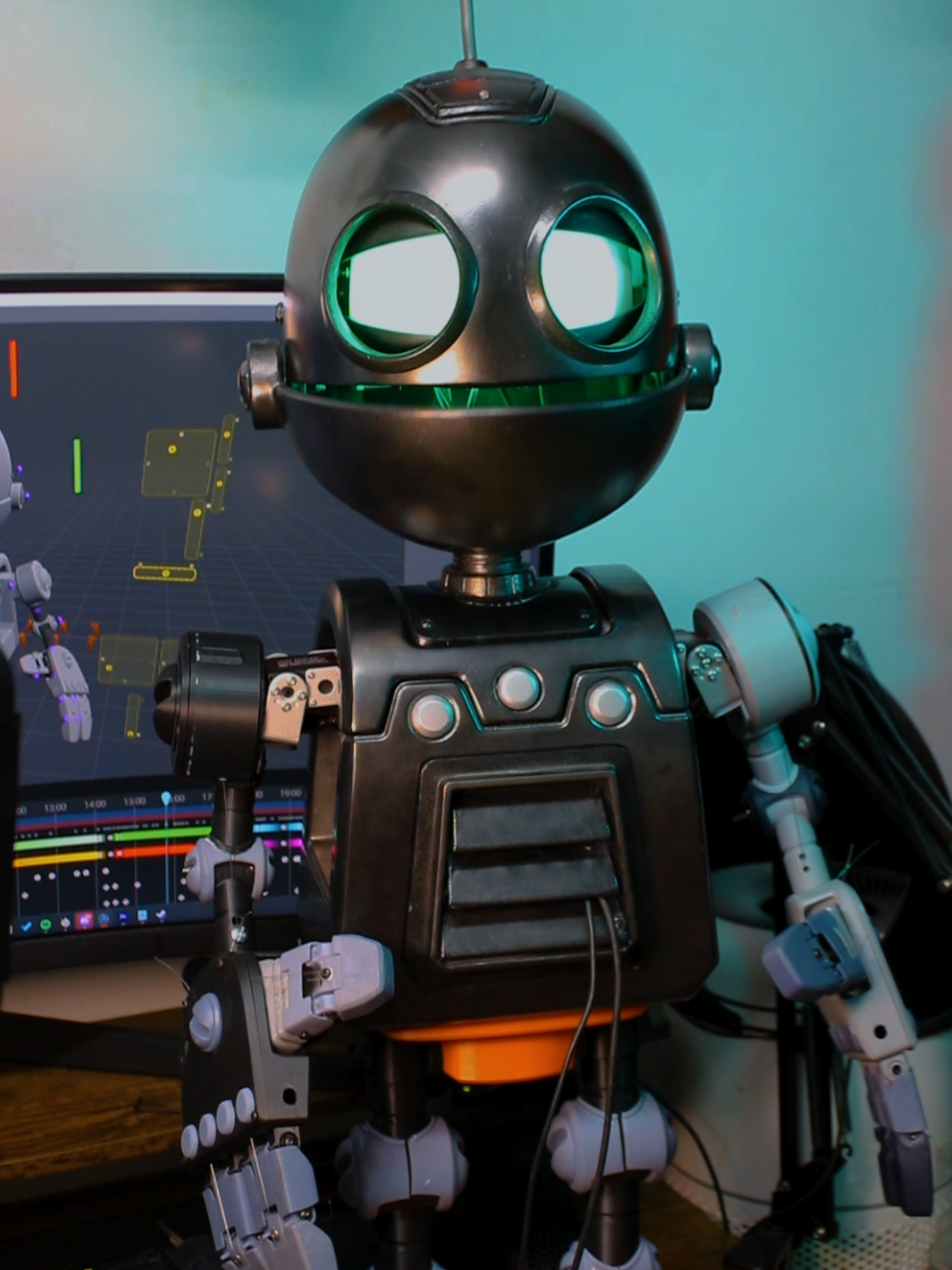 Clank now has both arms and legs! Next comes sanding and painting them. 🫡  #ratchetandclank #robotics #animatronics #playstation 