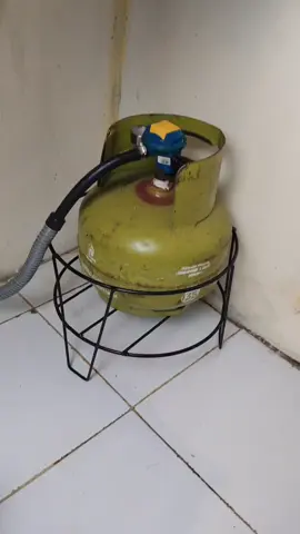 Alat tatakan tabung gas solusi agar lantai dapur gak lecet #tatakangas #tatakantabunggas #tatakantabunggaselpiji #tatakankomporgas 