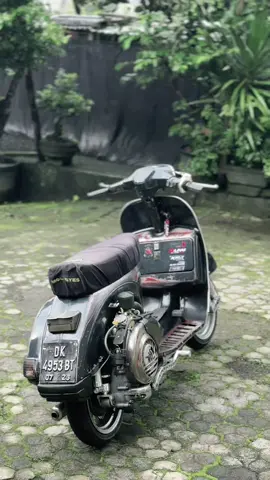 😪😪😪 ngantuk  #vespa #vespaindonesia #vesparacing #vespadrag #vespaklasik #vespa2tak #vespagram #foryoupage #fyp 