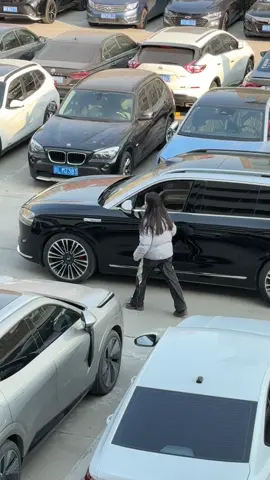 I thought this girl had no manners! It turns out I was wrong!#tiktok#howto#cartok#car#automotive #driving #skills #knowledge #fpy #fyp #tips #foryou #carsoftiktok