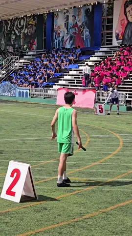 วิ่ง 4×100 ได้เหรียญรางวัล เพราะมีคนสำคัญมาเชียร์ใช่ป่าวว #เซนต์คาเบรียล  #collegeday  #progresspassawish  #ด้อมภภ 