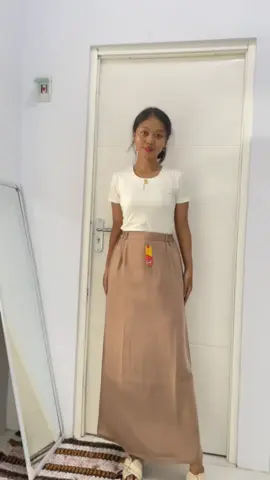 Basic rok yang wajib ciwi2 punya😋#rokwanita #rokwanitakekinian #rokwanitamurah #rekomendasi #rekomendasioutfit #ootdrok #ootdfashion #ootdinspiration #rok #rokcewek #outfitideas #outfitinspiration #rokpanjang #rokpanjangootd 