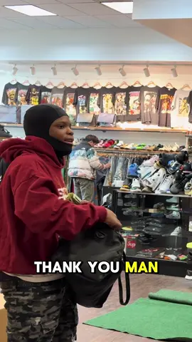 Little bro left looking fresh 🙏 We ship worldwide www.Heatarchive.com 📦  Link in bio Always buying in store! 1593 N High St. Columbus, OH 43201 • • • • • • #heatarchive #ig #explore #reels #fyp #buy #explorepage #negotiation #sneakers #jordan1 #nikes #viral #video #shoes #sneakerhead #foryoupage #dunks #buyout #shorts 