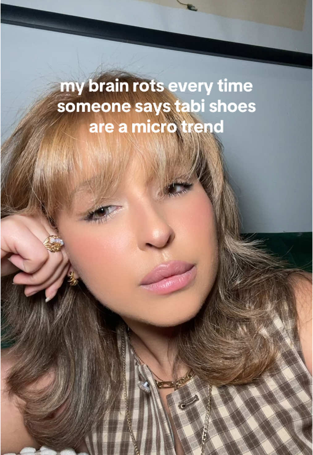 Just bc you’ve just become aware of something doesn’t make it a microtrend ✨ #microtrend  #fashiontok #tabi #tabishoes #japanesefashion #maisonmargiela #tabis #shoe #fashiontrends #fyp 