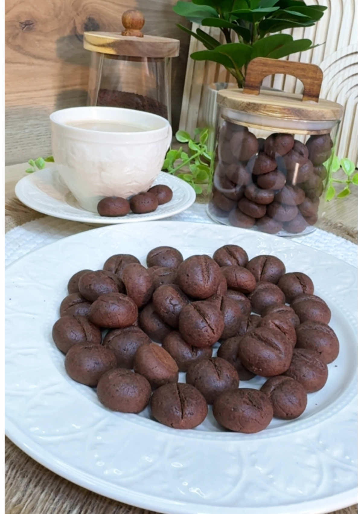 اكتر من ١٠٠ حبة باسكوت من كاسة طحين وحده بس 😌 جربيها عمرك ما راح تبطلي تعمليها 👌 #food #kitchen #مطبخ #طبخ