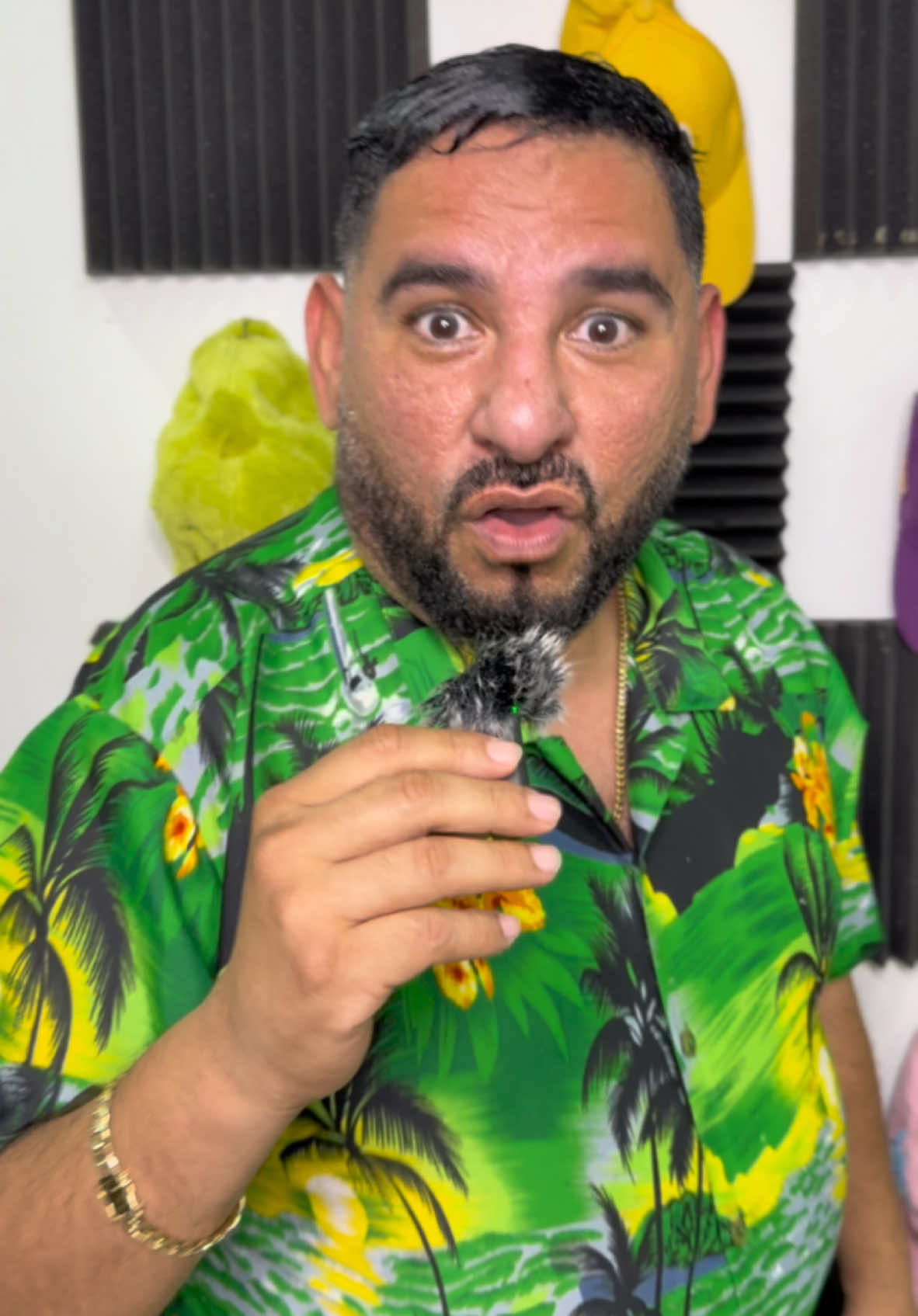 Que dijo la cereza 🍒 cuando se miró al espejo 🪞 