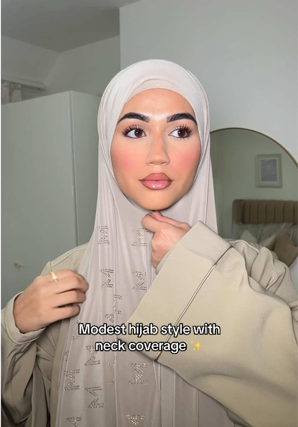 Hijab and abaya from @MERRACHI ✨