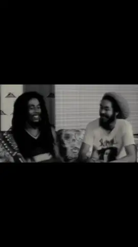 🇯🇲 #bobmarley #fypシ゚viral🖤tiktok #lyric #tradução #fyp #reggae #jamaica #couldbelovebobmarley 