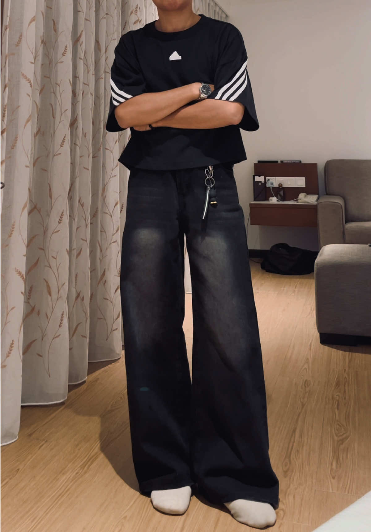 Replying to @kim 😽🤍 #baggypants #baggyjeans #outfitinspo #retrovibes #outfitideas 