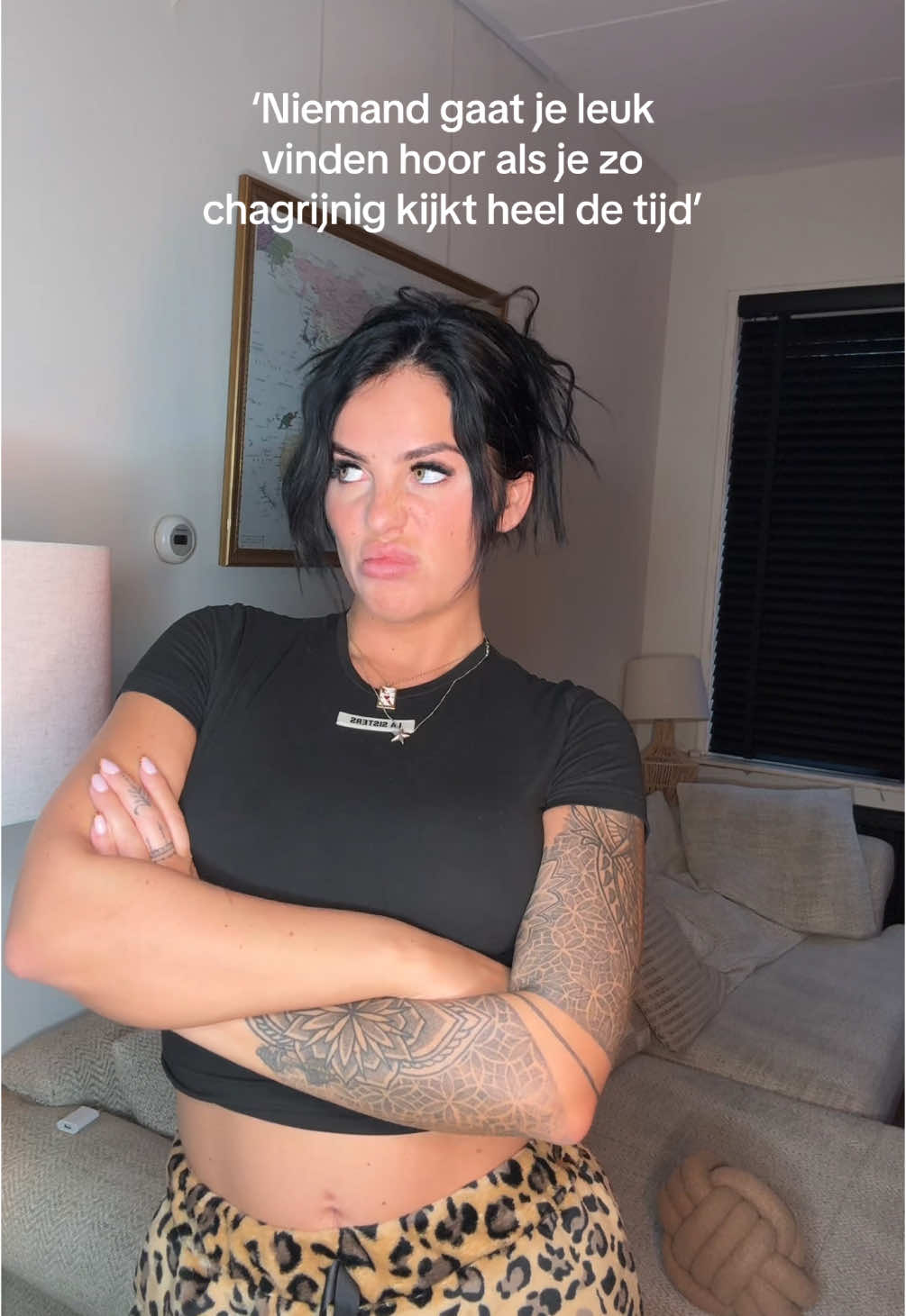 Laat mij zo zit m’n gezicht het lekkerst 👺🌩️ #echtemeisjesindejungle 