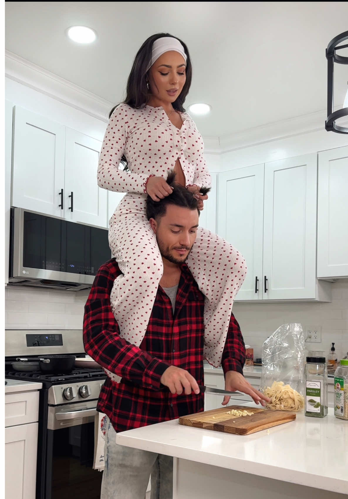 Only way to get him to cook lol 🧑‍🍳🐭#ratatouille 