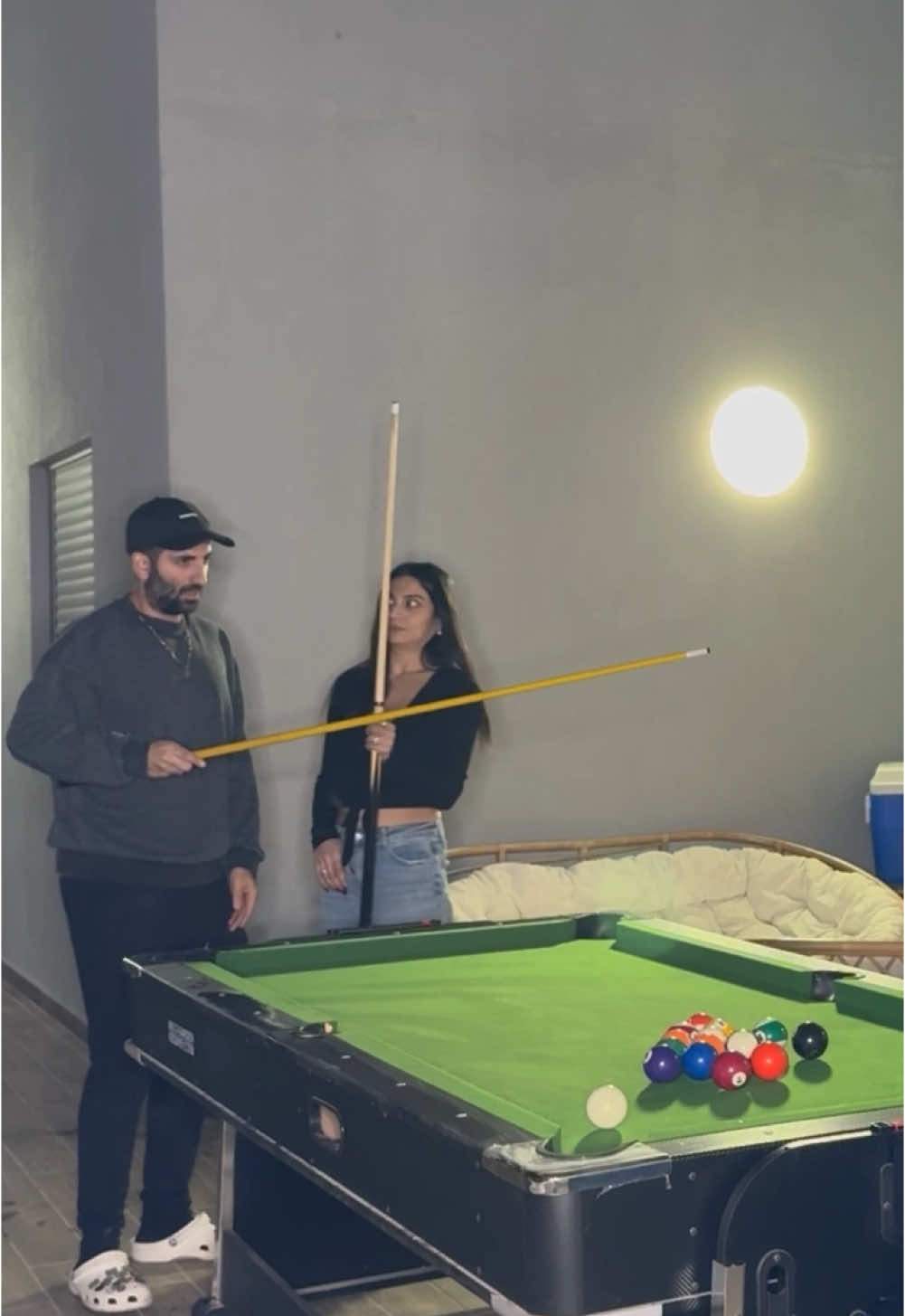 She wasn’t ready for this 🤣 🎱#magic #prank #funny 