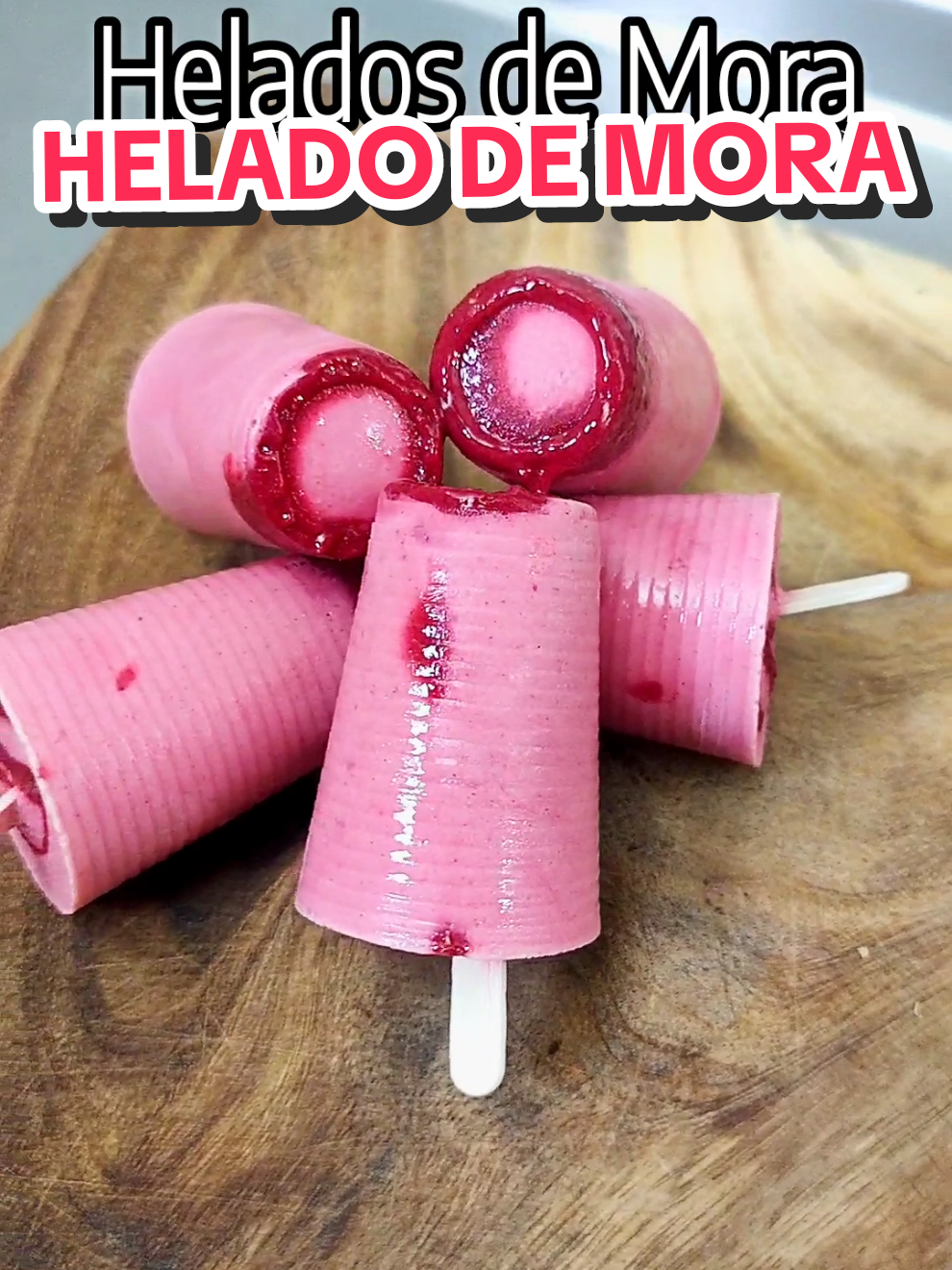 🍦 HELADO DE  MORA 🍇 @yosoychefencasa ‼️ Sígueme Ingredientes📝  🍇 300g de mora 🍇 90g de azúcar  🍇 500ml de leche  🍇 200ml de crema de leche  🍇 50ml leche condensada  🍇 5 vasos de 7 onz 🚀 ETIQUETA y COMPARTE con aquella persona que sabes que le va a encantar esta receta 👨🏽‍🍳Espero que la disfrutes y me cuentas como te va❣️ #heladodemora #paletademora #heladodemora #cremademora #heladocasero #paletahelada  #heladocremoso #cocinandoencasa #yosoychefencasa #encasayosoychef 