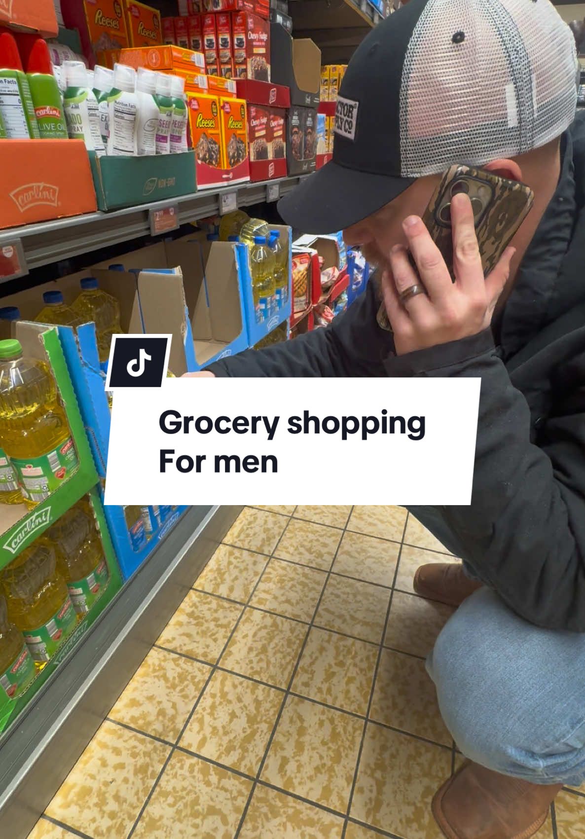 Please tell me I’m not the only one.. #husbandwife #husbandwifecomedy #shopping #marriage 
