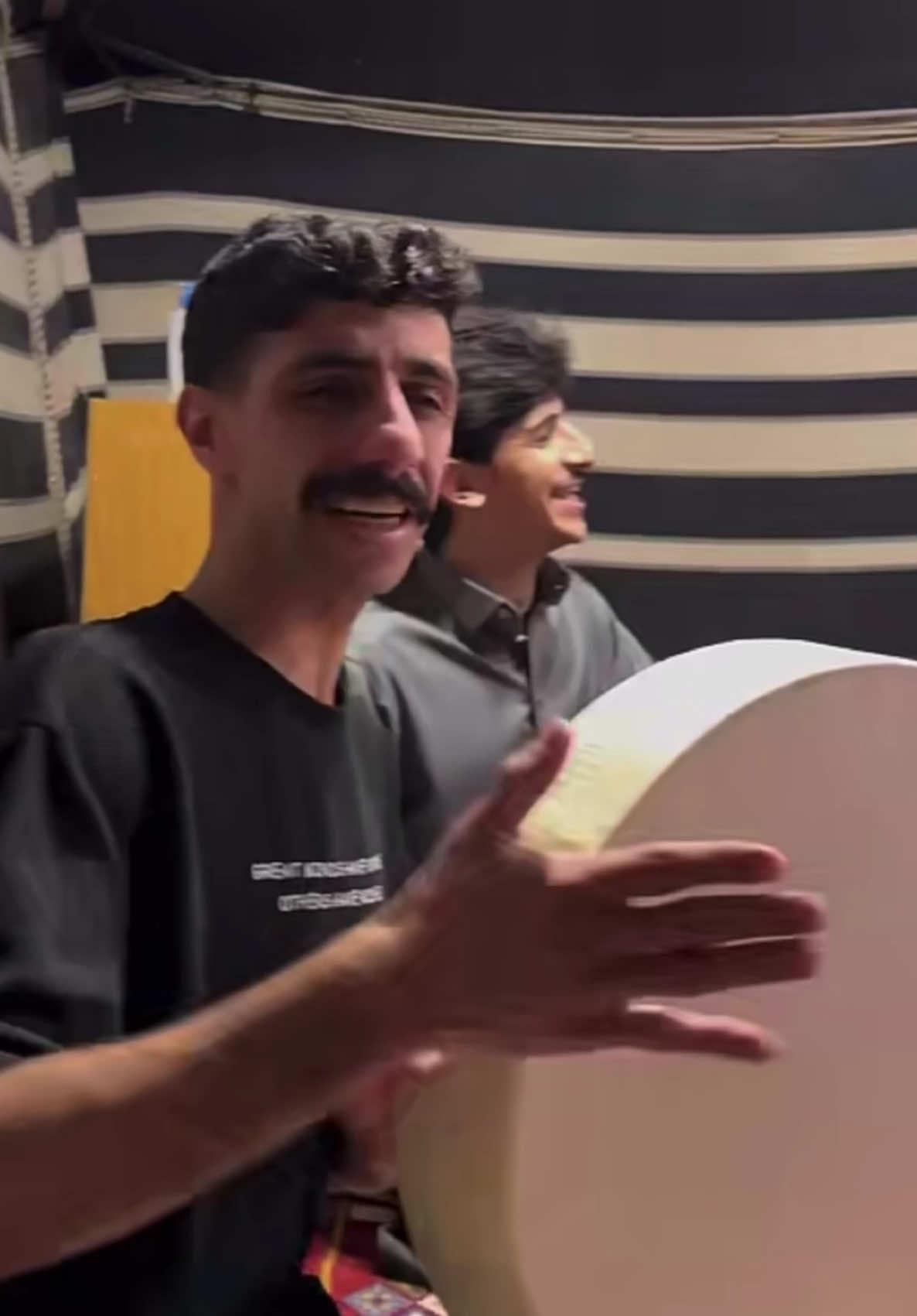 رجعوني للأيام الخوالي 😍👏🏻.                                      #شباب_الجوف #سامري #شيلات #سامريات #اك #اكسبلور؟ 