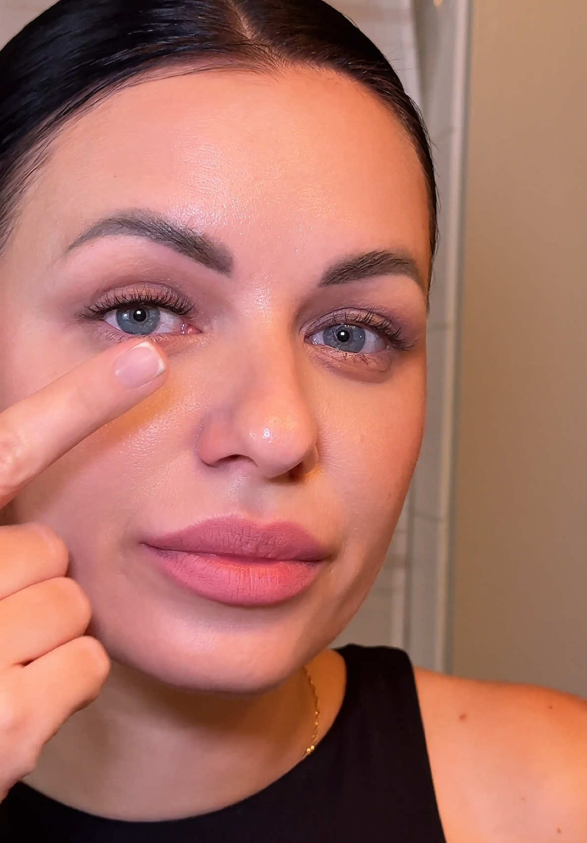 ✨ No Glue, No Mess—Just Effortless Glam! 💖 ✨ Tired of struggling with lash glue? Solare Magnetic Lashes are a total game-changer! 💫 Super easy to apply, lightweight, and reusable, they give you that flawless, natural look in seconds! 💃 ✔️ Strong magnetic hold – stays put all day ✔️ No glue, no damage – safe for natural lashes ✔️ Reusable & durable – saves you money 💸 ✔️ Lightweight & comfortable – you’ll forget you’re wearing them! 💛 Shop now at solarelashes.com & use code Kateryna for 15% OFF! 💛 Who else loves magnetic lashes? Let me know in the comments! 👇💬 #SolareLashes #MagneticLashes #EasyGlam #LashGoals #EffortlessBeauty #SolareLashesDiscount #beautyhackschallenge 