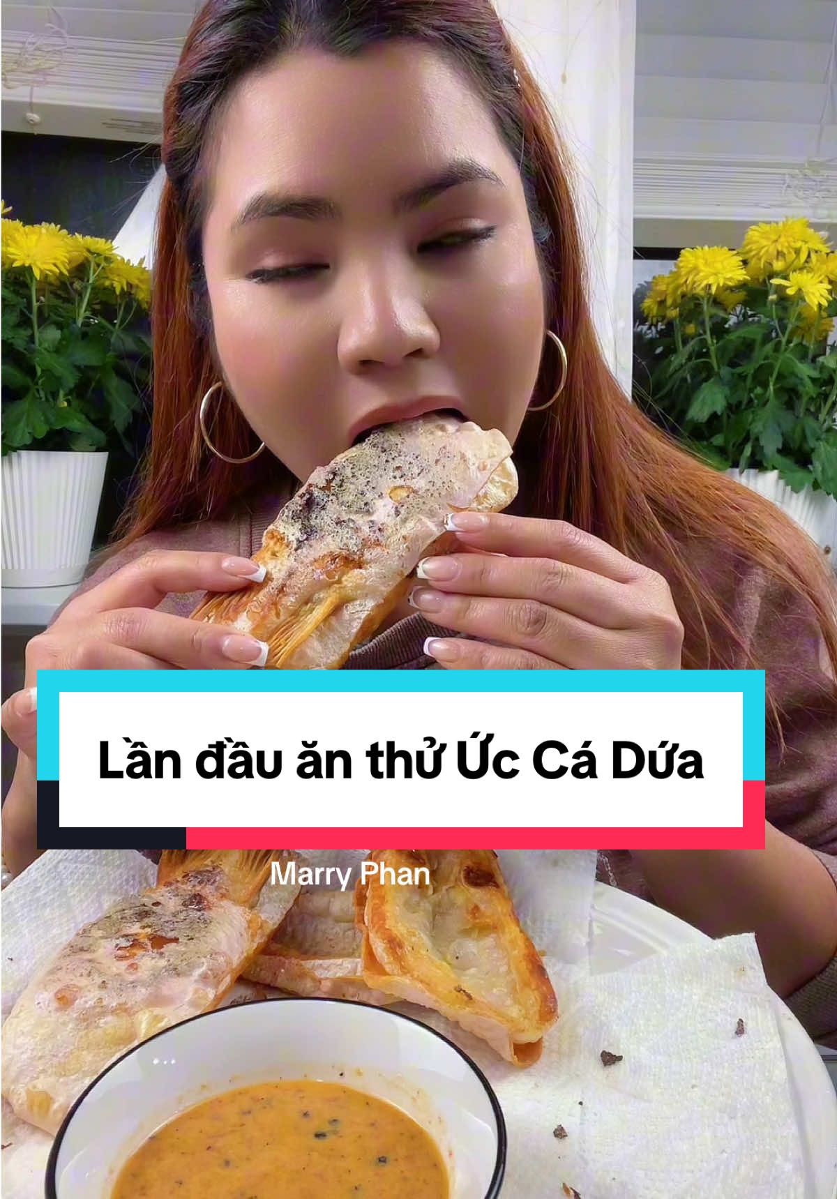 Replying to @Bún bò không rau Lần đầu ăn thử Ức Cá Dứa #marryphancanada #cuocsongcanada #uccadua #mukbang 