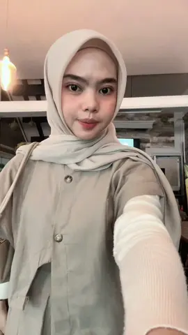 harus fitcheck meskipun lagi bdmood😐