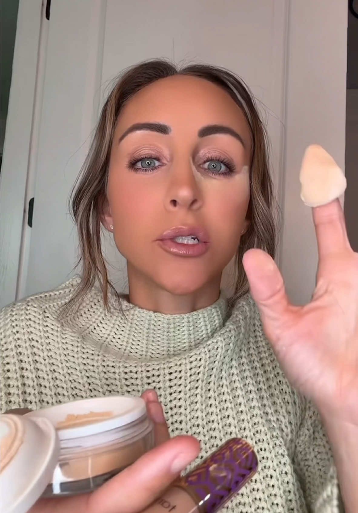 shape & bake baby 🙌🏼  the perfect under eye combo for $32 off! so you’re basically getting a free tarte shape tape concealer … 🫢 #undereye #undereyebags #undereyemakeup #makeup #concealer #settingpowder #makeuptok #tarte #tartecosmetics #beauty #BeautyTok #loveatfirstfind #grwm #makeuptutorial 